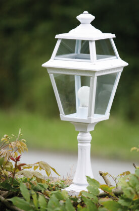 Place des Vosges 02.07. | Gartenleuchte für Wege und Einfahrten von Roger Pradier